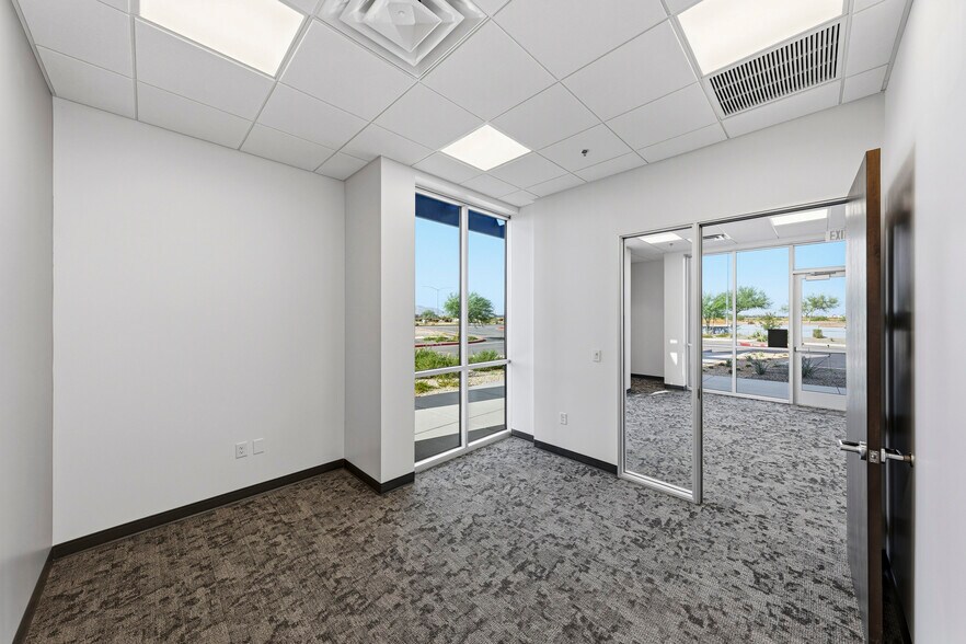 More Photos Of 6459 S Sossaman Rd, Mesa Warehouse For Lease