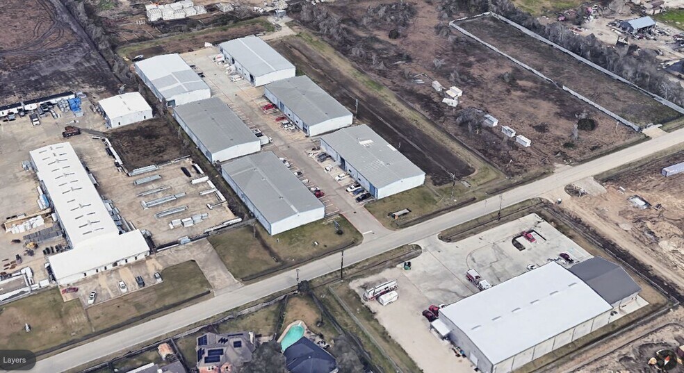 More Photos Of 4402 Rex Rd, Friendswood Unknown For Lease