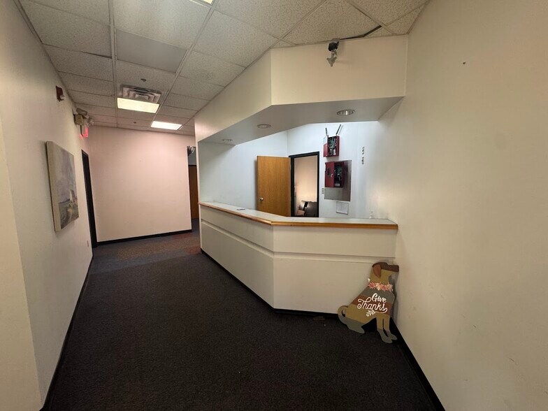 More Photos Of 188 Earl Davis Dr, Russellville Manufacturing For Lease