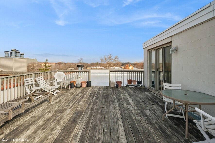 More Photos Of 1471 W Irving Park Rd, Chicago Apartments For Sale