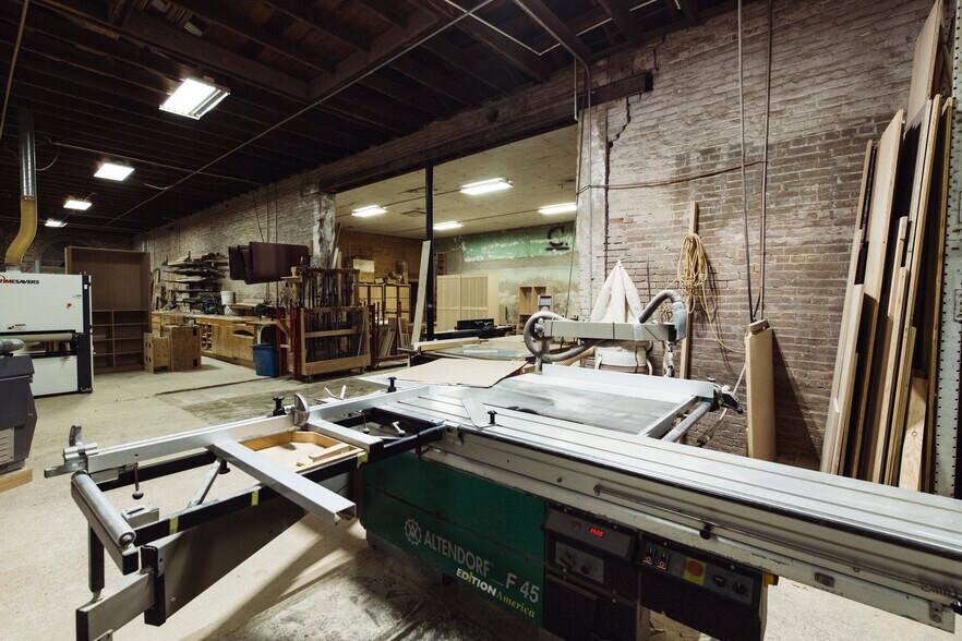 More Photos Of 75 Main St, Maxwell Warehouse For Lease