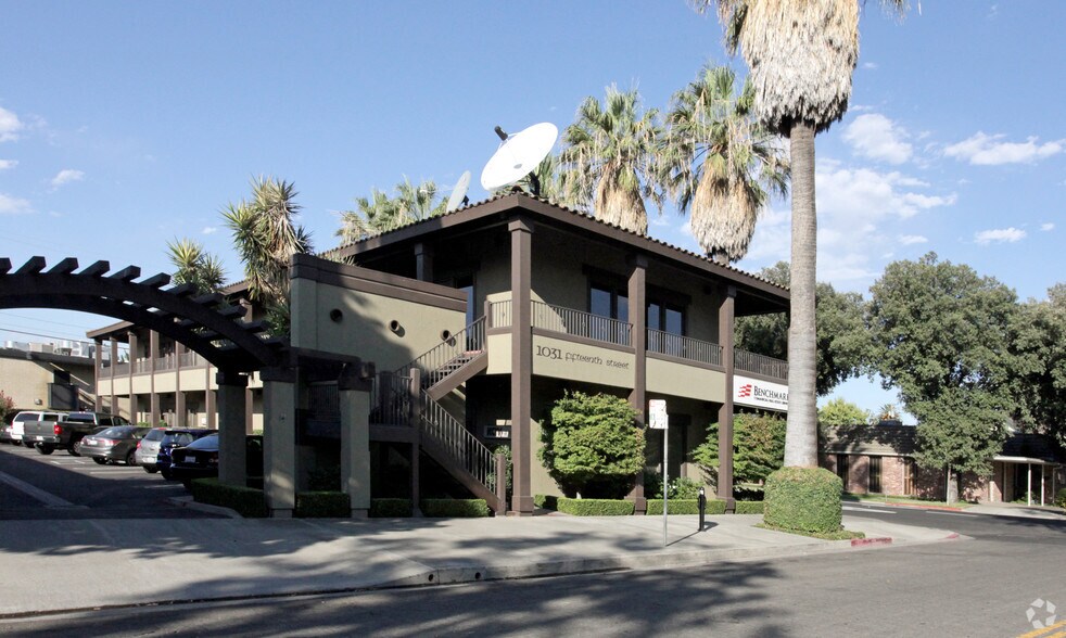 Primary Photo Of 1031 15th St, Modesto Office For Lease