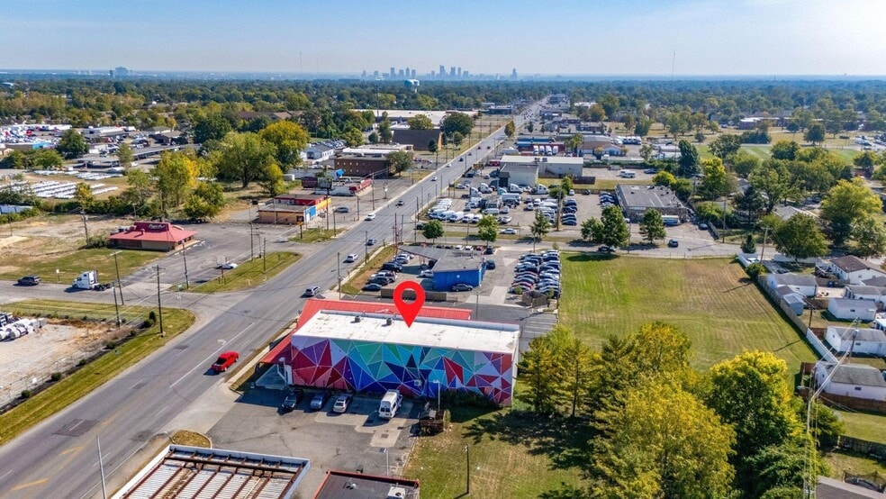 More Photos Of 3905 Sullivant Ave, Columbus General Retail For Lease