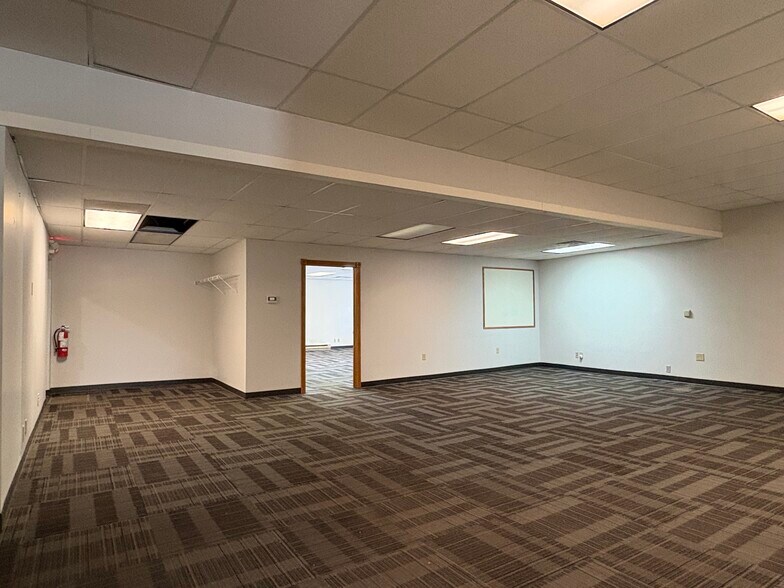 More Photos Of 4201 W 1st St, Duluth Warehouse For Sale