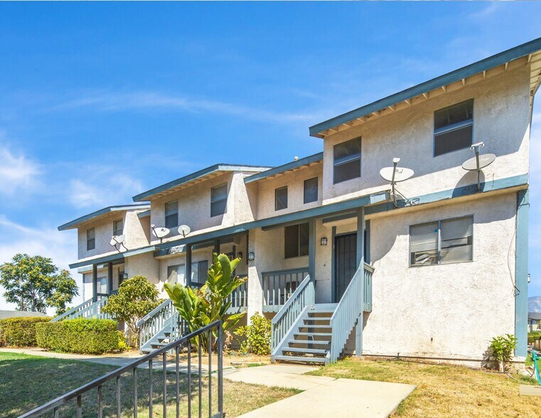 More Photos Of 716 W Phillips St, Ontario Apartments For Sale