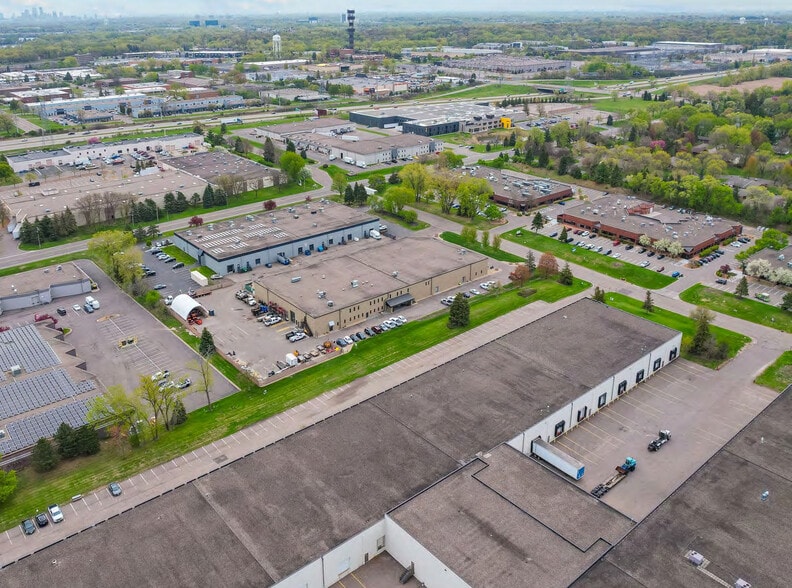 More Photos Of 14410-14430 21st Ave N, Plymouth Manufacturing For Sale