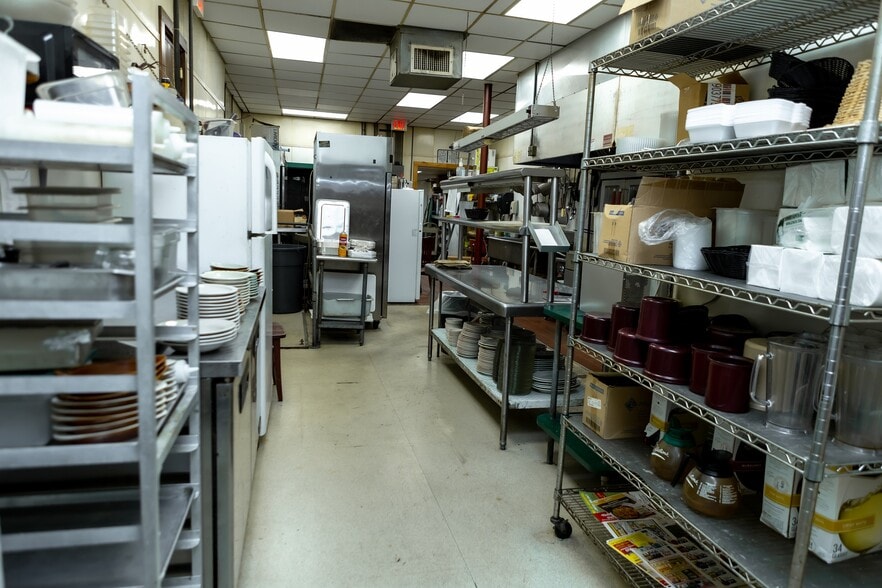 More Photos Of 605 N Main St, Evansville Restaurant For Sale