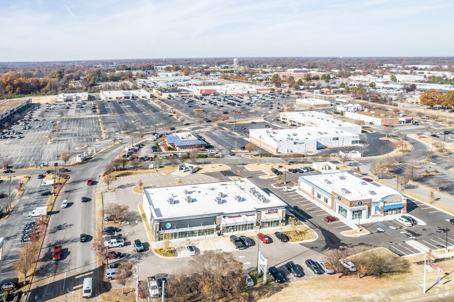 More Photos Of 2747-2769 Wolfcreek Pky, Memphis Unknown For Lease