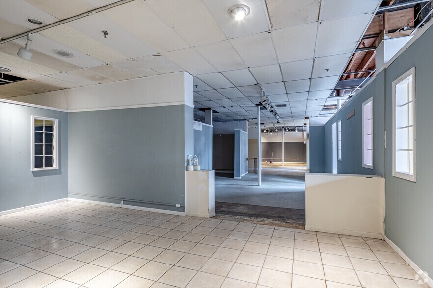 More Photos Of 55 Ridge Rd, North Arlington Storefront For Sale