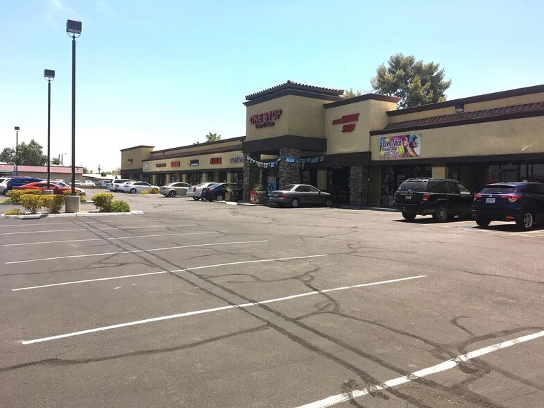 More Photos Of 4935 W Glendale Ave, Glendale Unknown For Lease