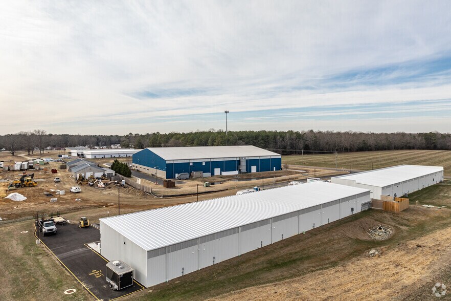 More Photos Of 8129 Pine Ridge Rd, Mechanicsville Light Distribution For Lease