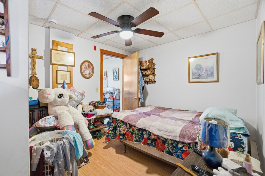 More Photos Of 130 Water St, Warren Apartments For Sale