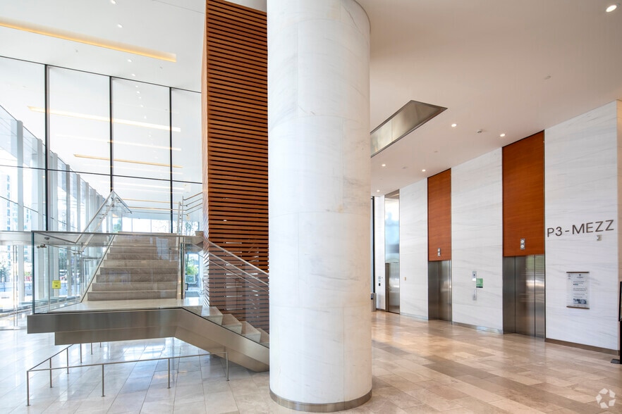 More Photos Of 88 Queens Quay W, Toronto Office For Lease