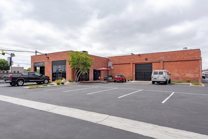 More Photos Of 3437-3457 W El Segundo Blvd, Hawthorne Unknown For Lease