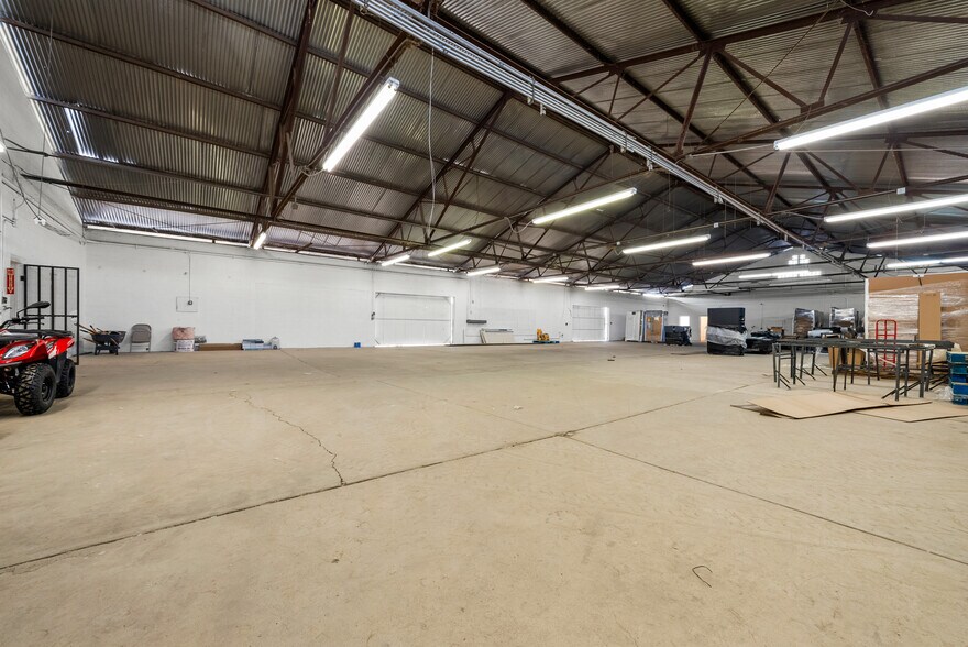 Primary Photo Of 550 Highway 46, Wasco Warehouse For Sale