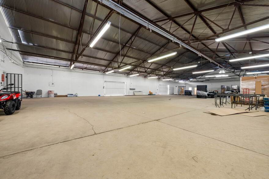 More Photos Of 550 Highway 46, Wasco Warehouse For Sale