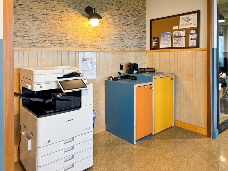 More Photos Of 3900 W Alameda Ave, Burbank Coworking Space