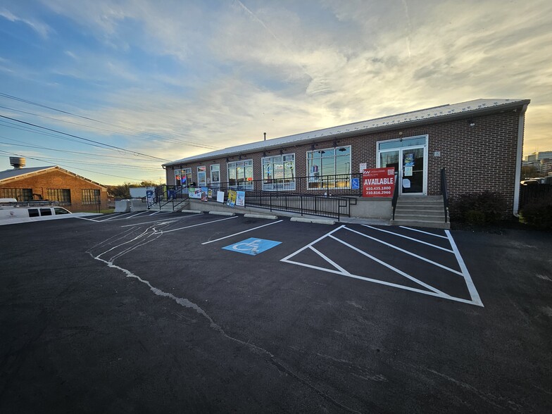 More Photos Of 209 W Union St, Allentown General Retail For Lease