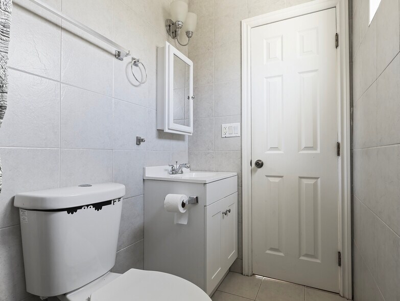 More Photos Of 1168 Justin Ave, Glendale Apartments For Sale