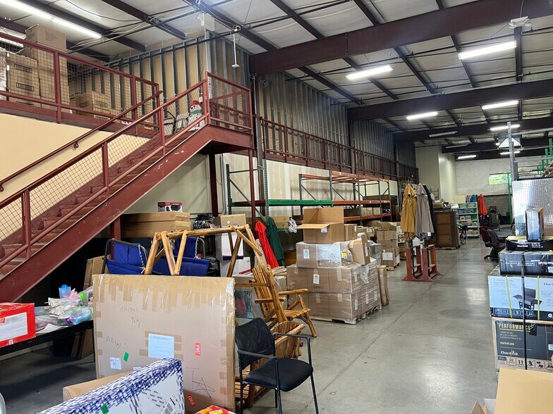 More Photos Of 3737 Round Bottom Rd, Cincinnati Warehouse For Lease