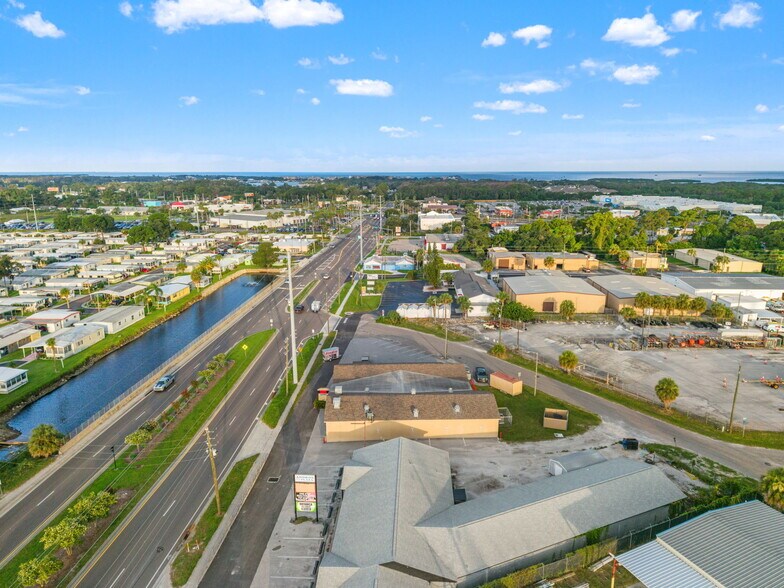 More Photos Of 6123 Ridge Rd, Port Richey Freestanding For Sale