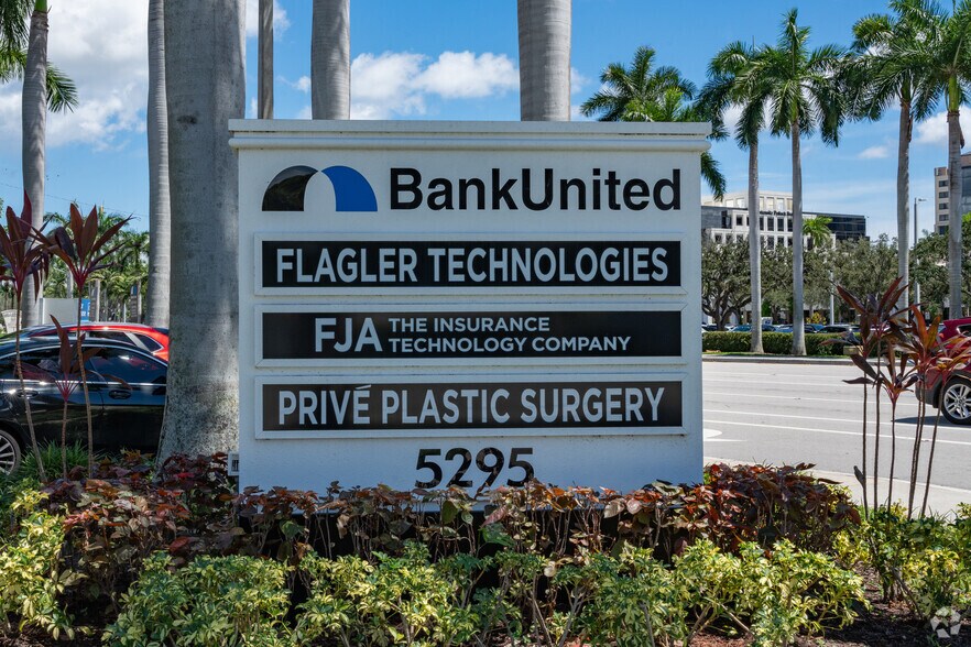 More Photos Of 5295 Town Center Rd, Boca Raton Medical For Lease