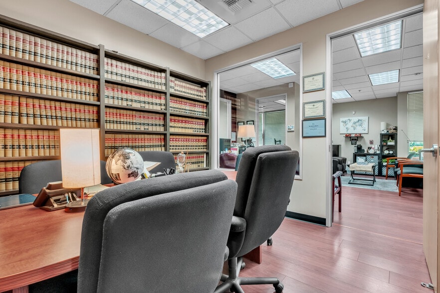 More Photos Of 1930 Del Paso Rd, Sacramento Medical For Sale