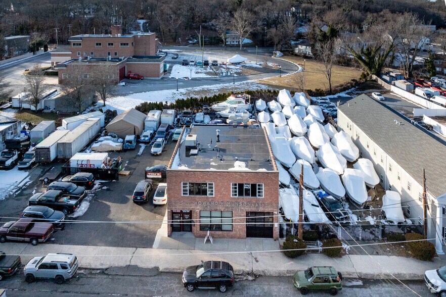 More Photos Of 197 New York Ave, Huntington Office For Lease