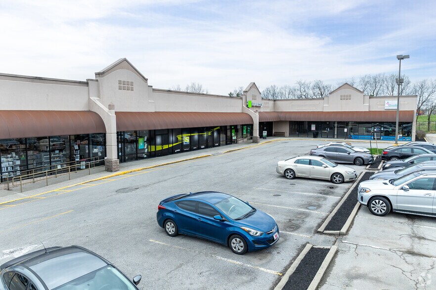 More Photos Of 3166-3180 Richmond Rd, Lexington General Retail For Lease