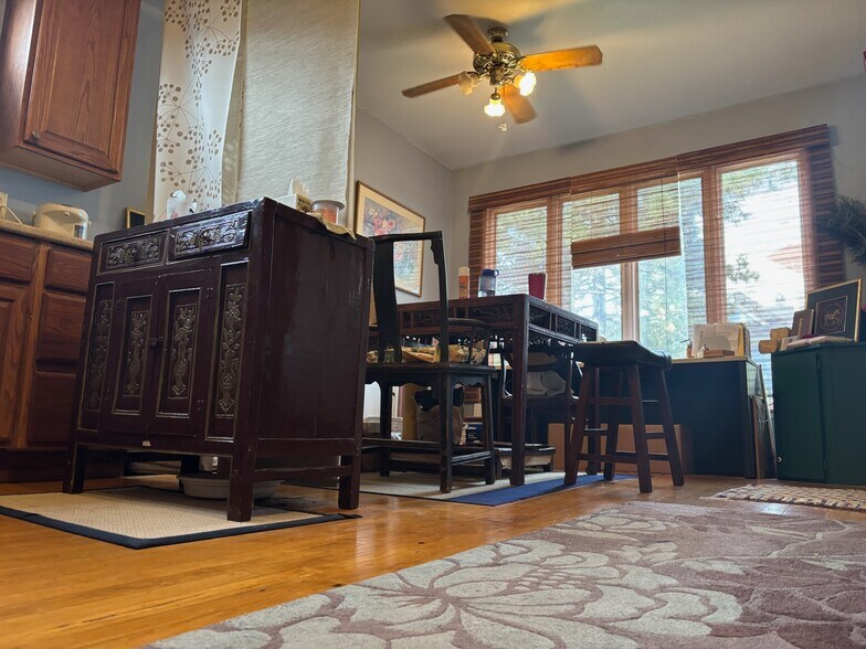 More Photos Of 1033 Grand Ave, Saint Paul Health Club For Sale