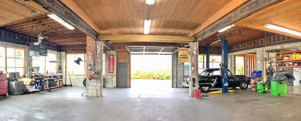 More Photos Of 4601 NE Killingsworth St, Portland Industrial For Sale