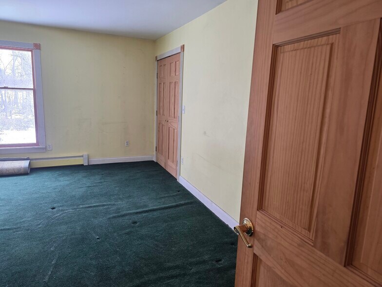 More Photos Of 56 Old State Route 12, Frenchtown Showroom For Sale