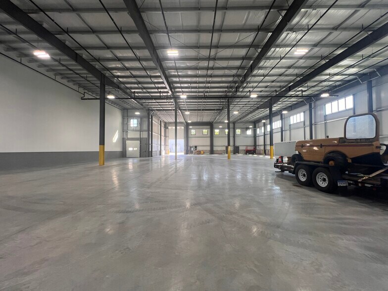 More Photos Of 17 Enterprise Dr, Monroe Manufacturing For Lease