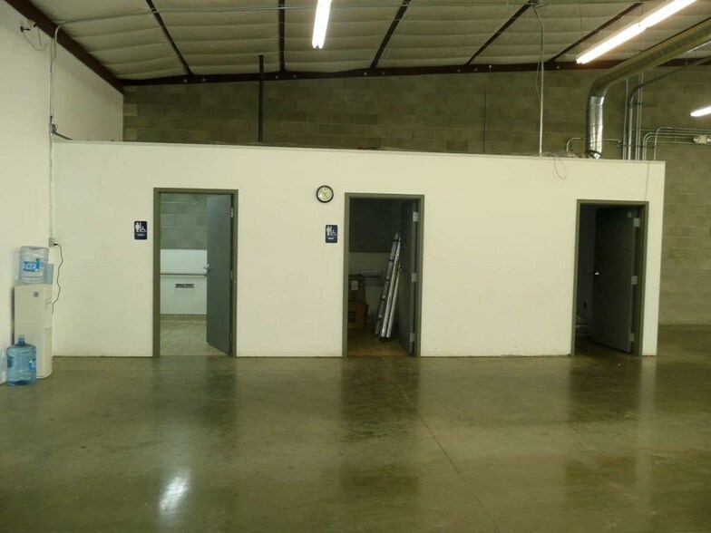 More Photos Of 2735 Waterloo Rd, Stockton General Retail For Sale