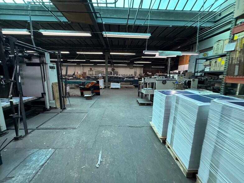 More Photos Of 111 Essex St, Hackensack Warehouse For Lease