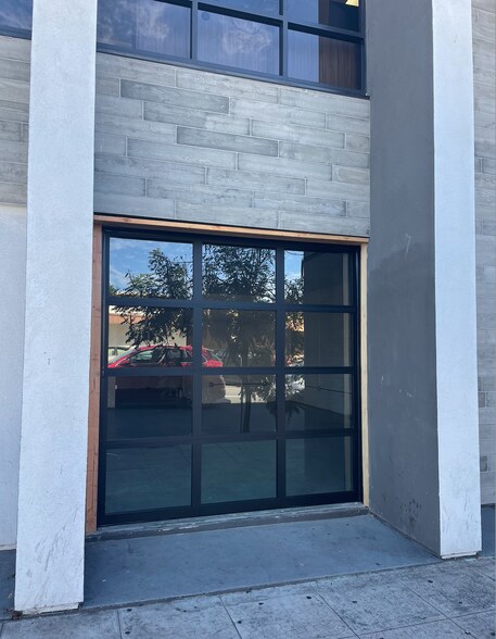 More Photos Of 1277 Garnet Ave, San Diego Storefront Retail Office For Lease