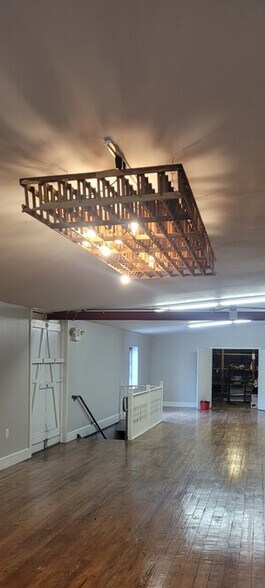 More Photos Of 14 E Patrick St, Frederick Storefront Retail Office For Sale
