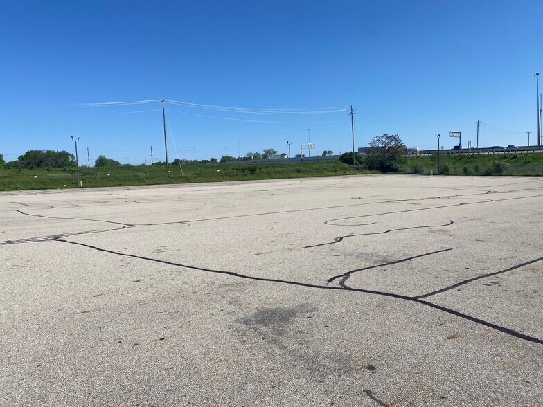More Photos Of 1799 Stanley Ave, Dayton Truck Terminal For Lease