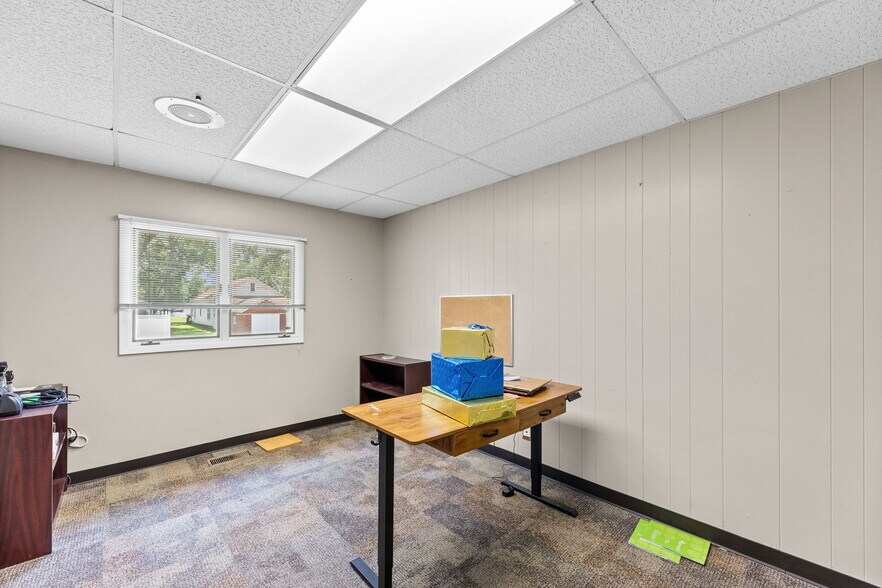 More Photos Of 202 S 9th St, Humboldt General Retail For Sale