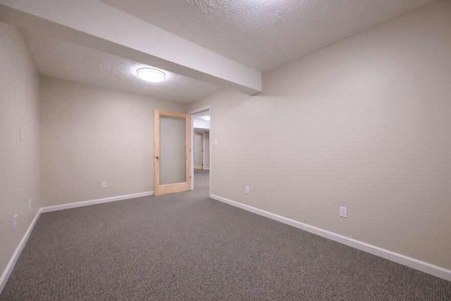 More Photos Of 216 E Reynolds Rd, Lexington Office For Lease