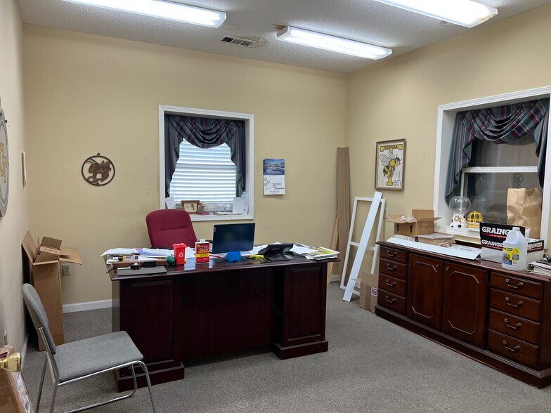 More Photos Of 601 Kellam Rd, Dublin Warehouse For Sale