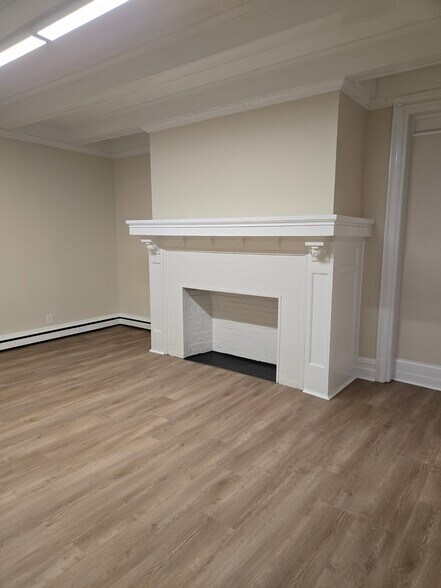 More Photos Of 104 Linwood Ave, Buffalo Funeral Home For Lease