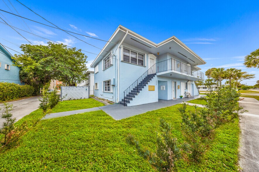 More Photos Of 1800 NE 170th St, Miami Apartments For Sale