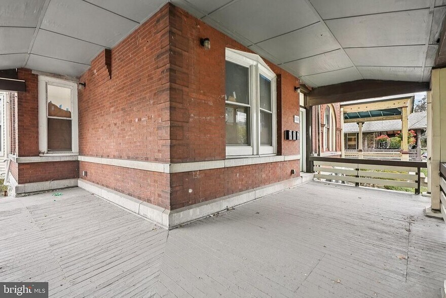 More Photos Of 1009 W Main St, Norristown Apartments For Lease