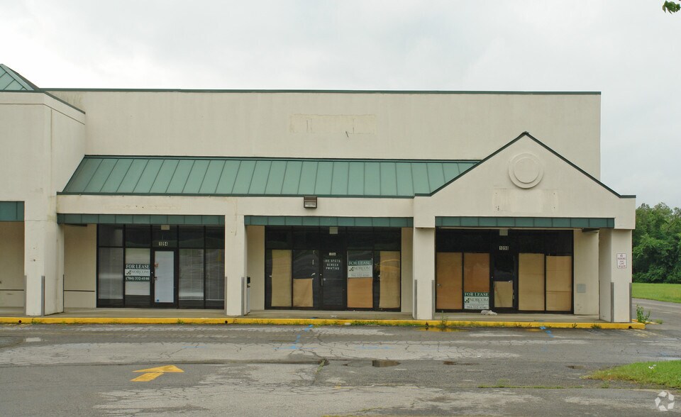 More Photos Of 1092 By Pass Rd, Vinton General Retail For Sale