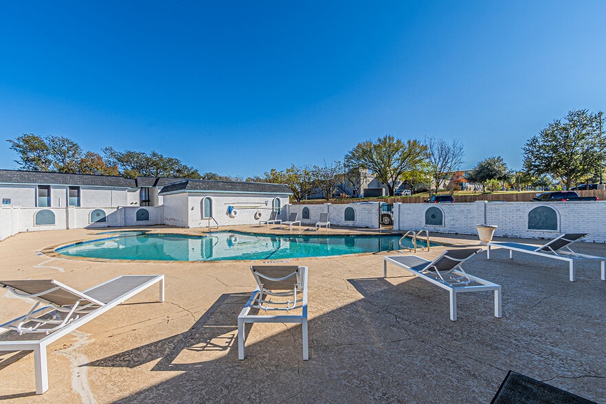 More Photos Of 6625 S Hulen St, Fort Worth Apartments For Sale