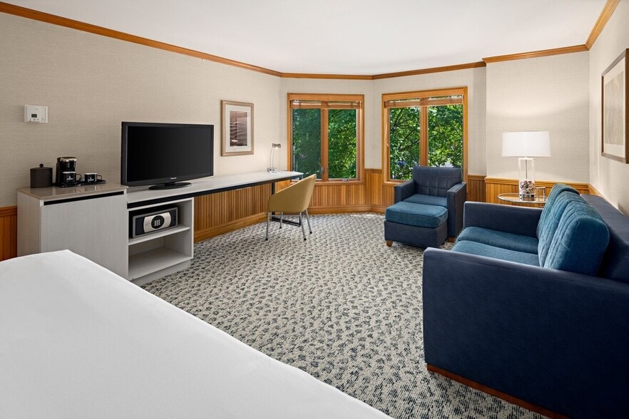 More Photos Of 9565 Semiahmoo Pky, Blaine Hotel For Sale