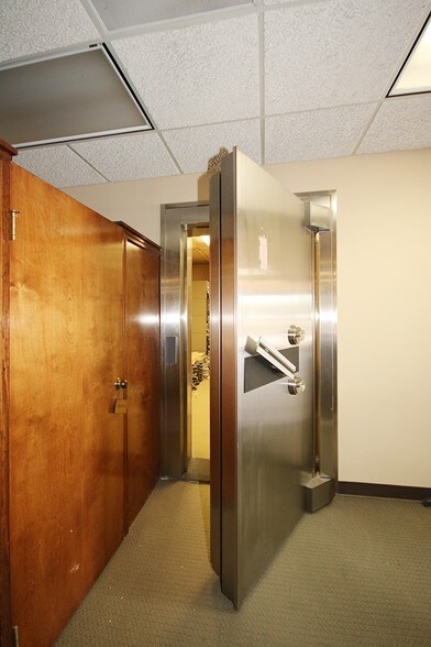 More Photos Of 1444 Watson Blvd, Warner Robins Office For Lease