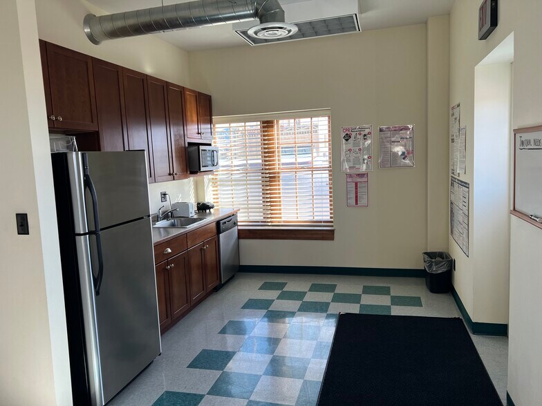 More Photos Of 302 S David St, Casper Office For Lease