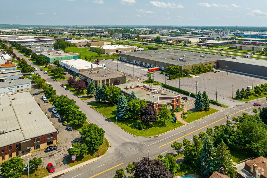 More Photos Of 184 Rue De Normandie, Boucherville Office For Lease